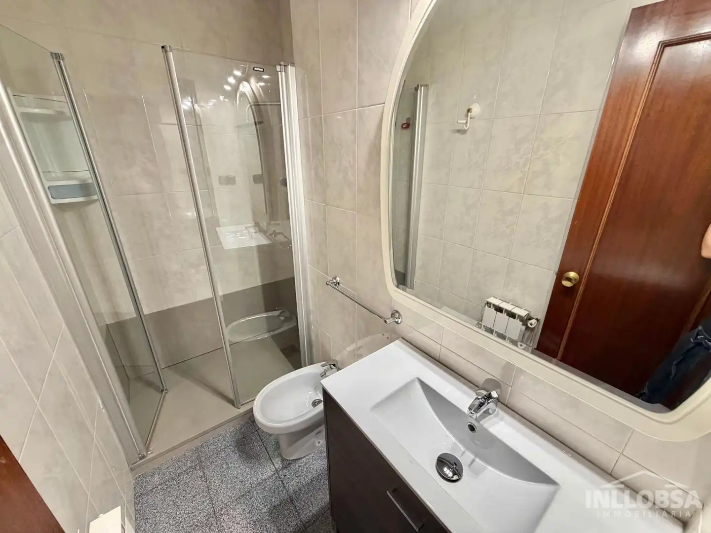 Baño de Piso en venta en Manresa con Calefacción, Trastero y Balcón