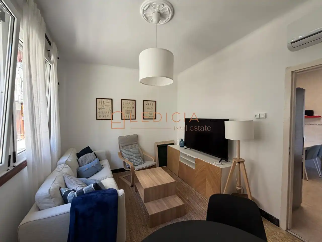 Sala de estar de Casa o chalet de alquiler en Cangas  con Calefacción, Jardín privado y Parquet