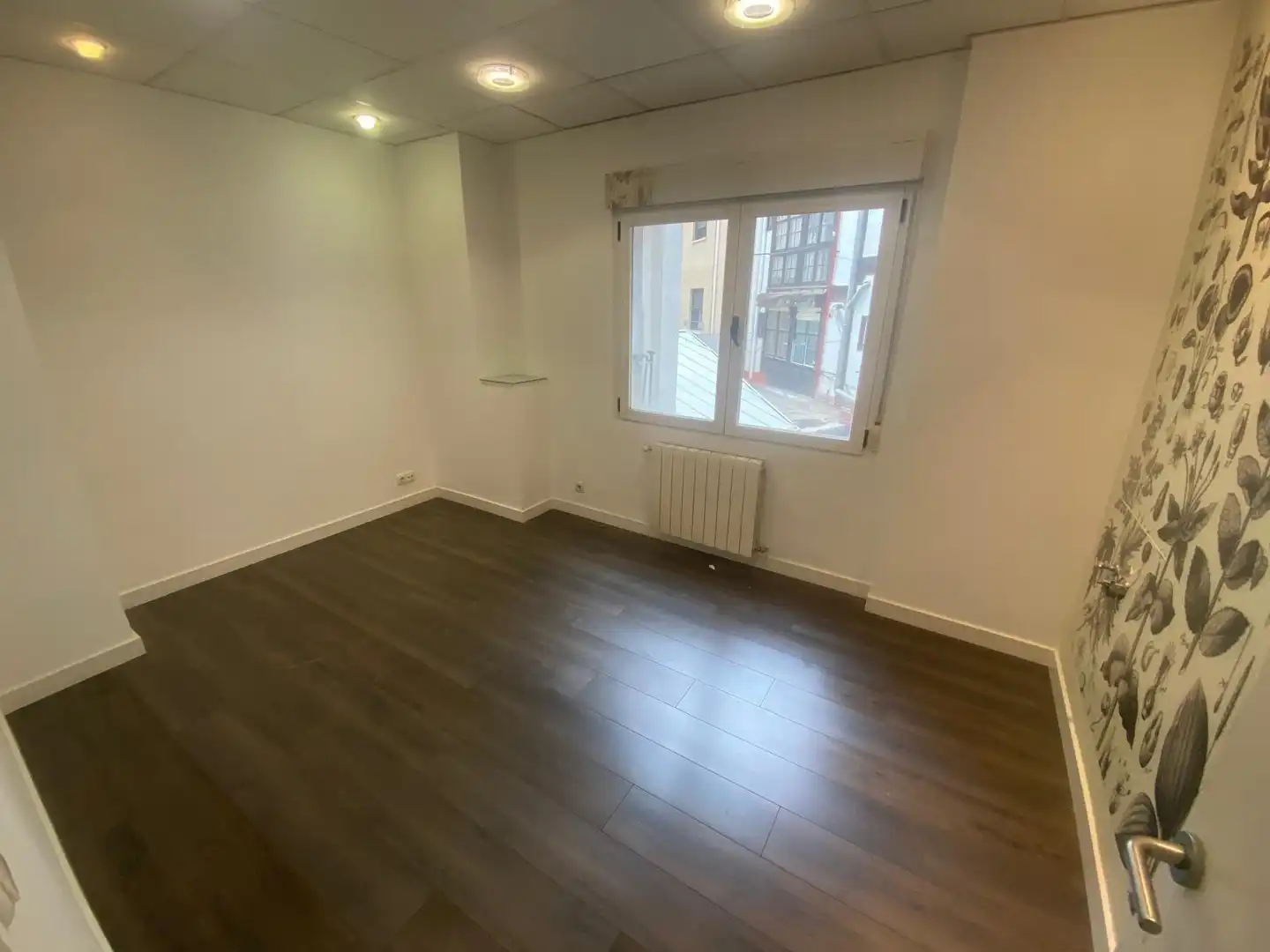 Office for sale in Valladolid  with Heating