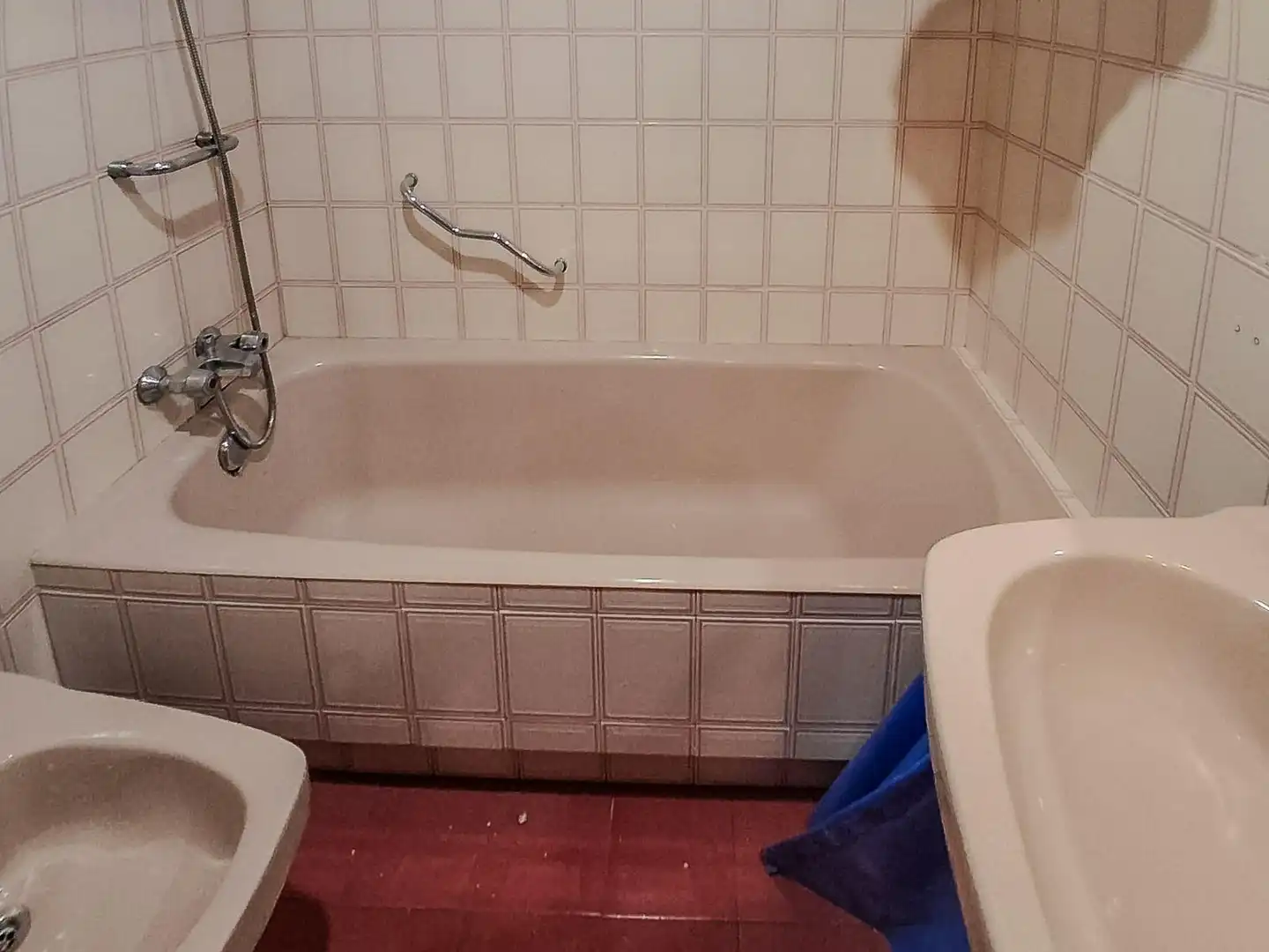 Badezimmer von Wohnung zur Miete in Santander mit Heizung, Parkett und Möbliert