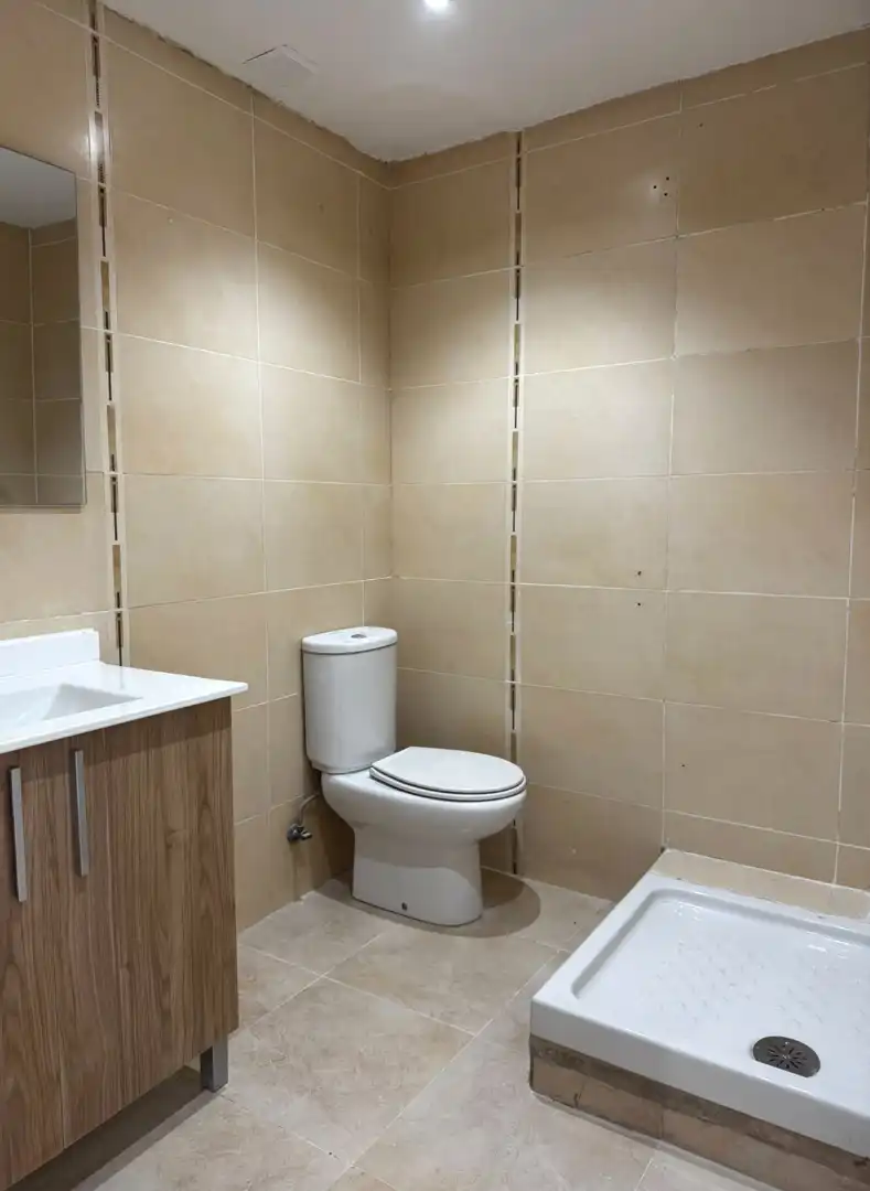 Baño de Piso en venta en Martorell con Aire acondicionado, Calefacción y Horno