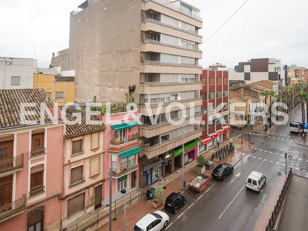 Vista exterior de Apartament en venda en Vila-real amb Calefacció i Balcó