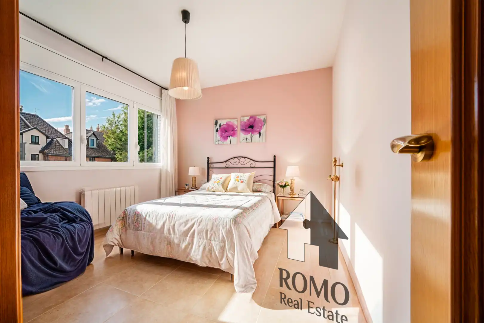 Habitación de Casa o chalet en venta en Santa Perpètua de Mogoda con Aire acondicionado, Calefacción y Terraza