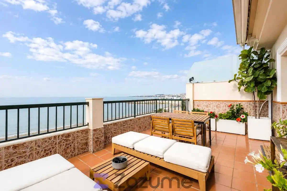 Terraza de Ático de alquiler en Vélez-Málaga con Aire acondicionado, Calefacción y Terraza