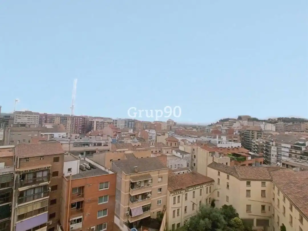 Oficina de lloguer en Lleida amb Aire condicionat, Calefacció i Moblat