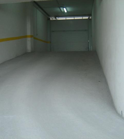 Foto 2 de Garaje de alquiler en Rúa Da Estrada, 84, Castiñeiriño - Cruceiro de Sar, Santiago de Compostela