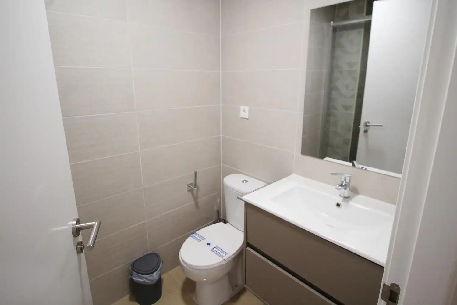 Badezimmer von Wohnung zum Verkauf in Oropesa del Mar / Orpesa mit Klimaanlage, Privatgarten und Terrasse
