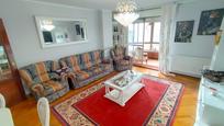 Living room of Flat to rent in Vigo   with Heating, Parquet flooring and Terrace