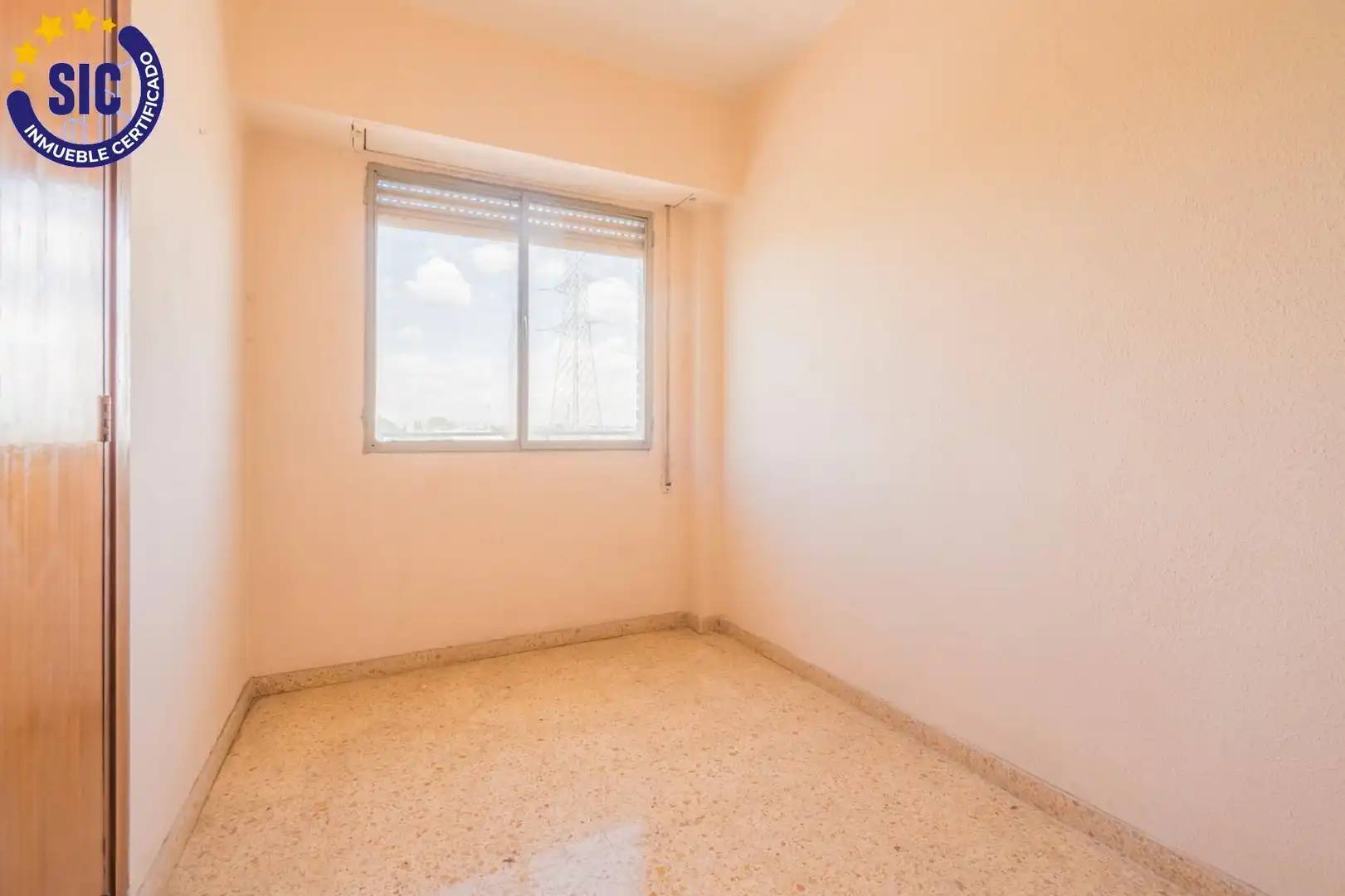 Schlafzimmer von Wohnung zum Verkauf in Xirivella mit Balkon