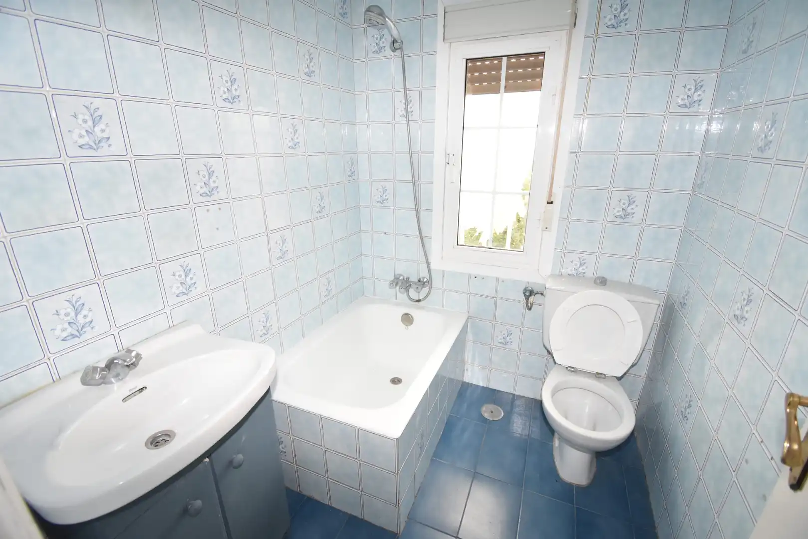 Baño de Piso en venta en Meruelo con Terraza