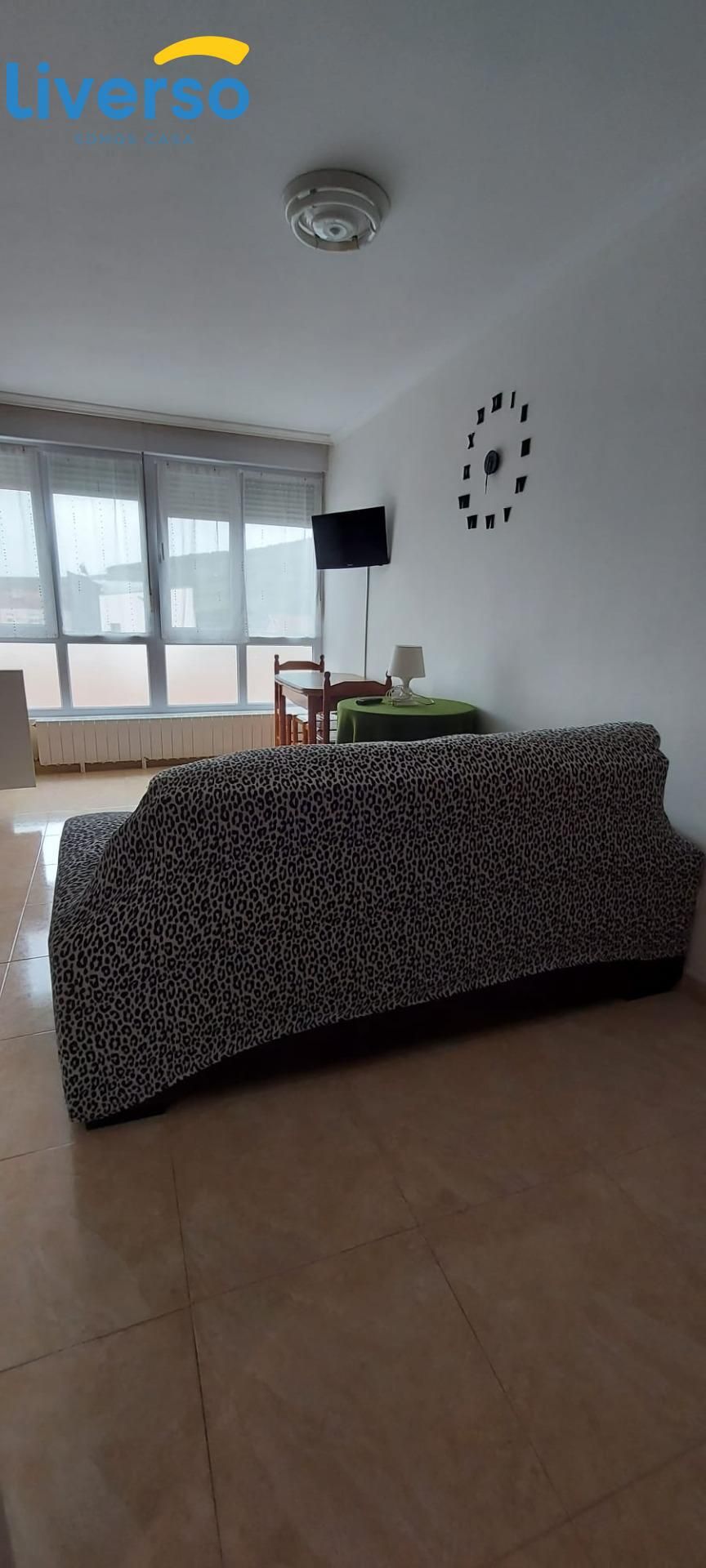 Dormitori de Apartament en venda en Campoo de Enmedio amb Calefacció i Traster