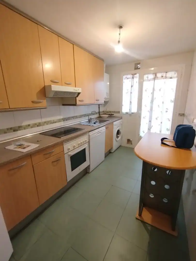 Cocina de Piso en venta en Ávila con Calefacción, Terraza y Trastero