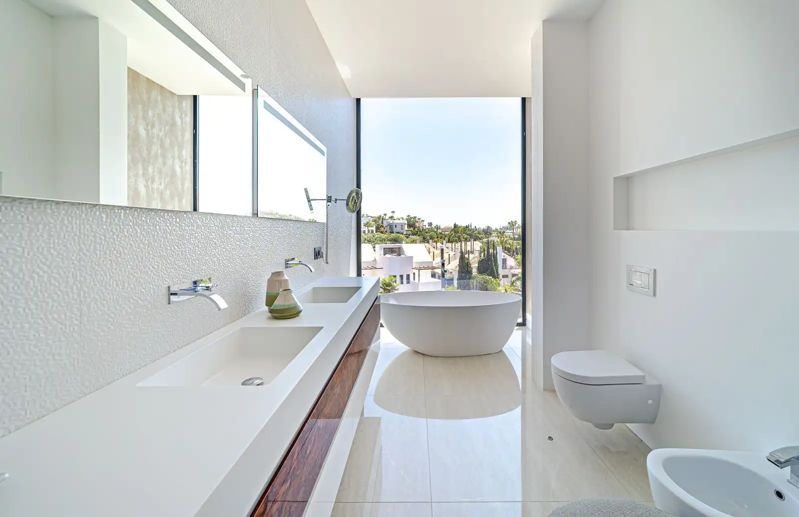 Badezimmer von Haus oder Chalet zur Miete in Marbella mit Klimaanlage, Privatgarten und Terrasse