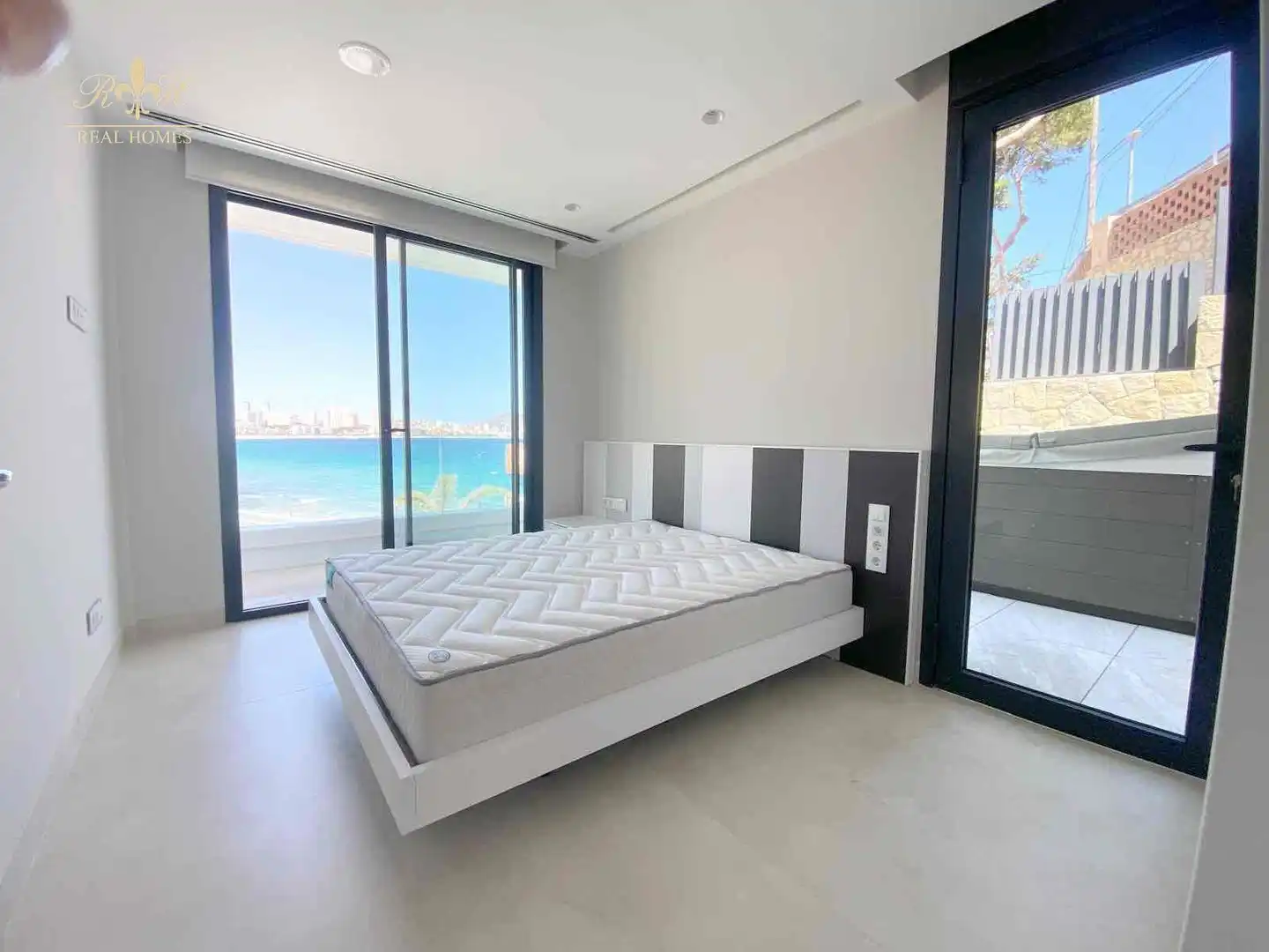 Duplex with pool for sale in La Cala, imagen 32