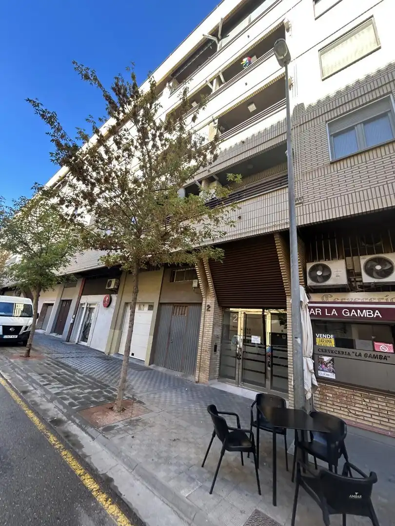 Wohnung mit Aufzug zum Verkauf in Calle Entrefuentes