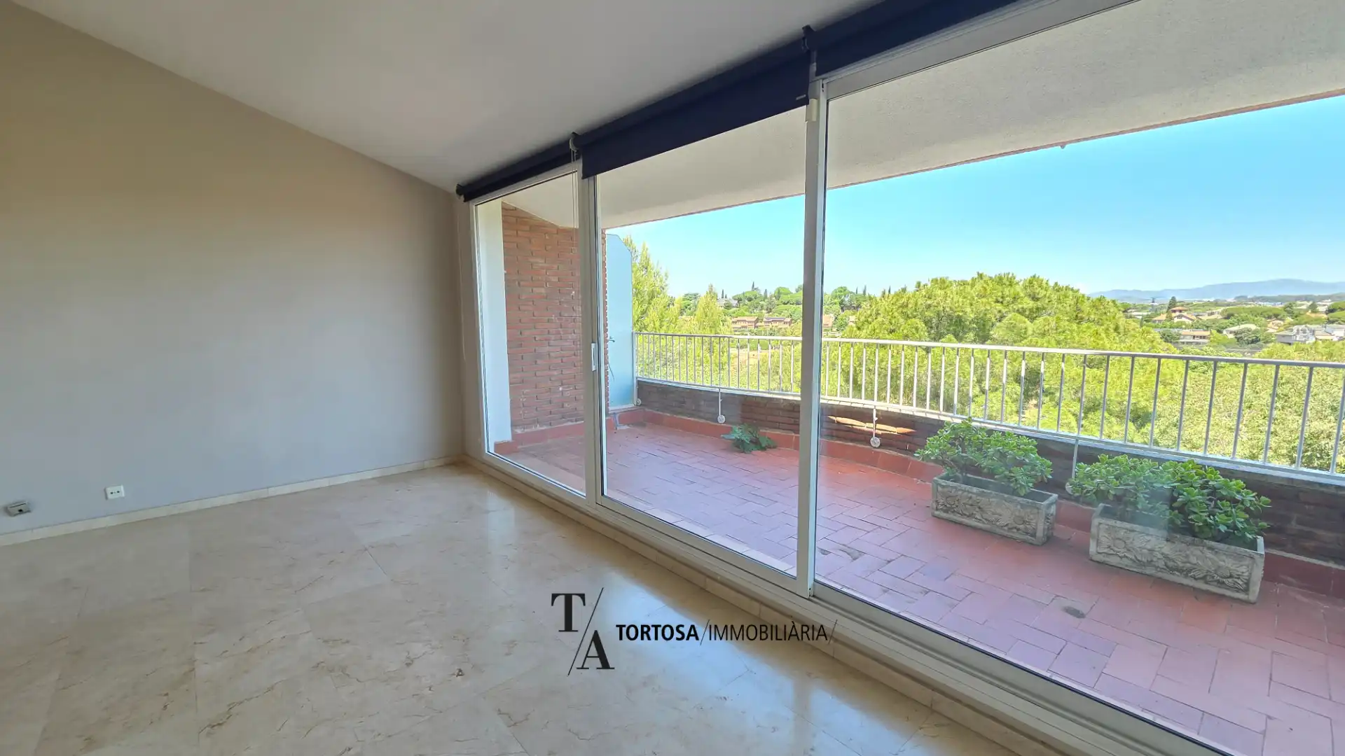 Adossat amb piscina en venda a Golf - Can Trabal, imagen 25