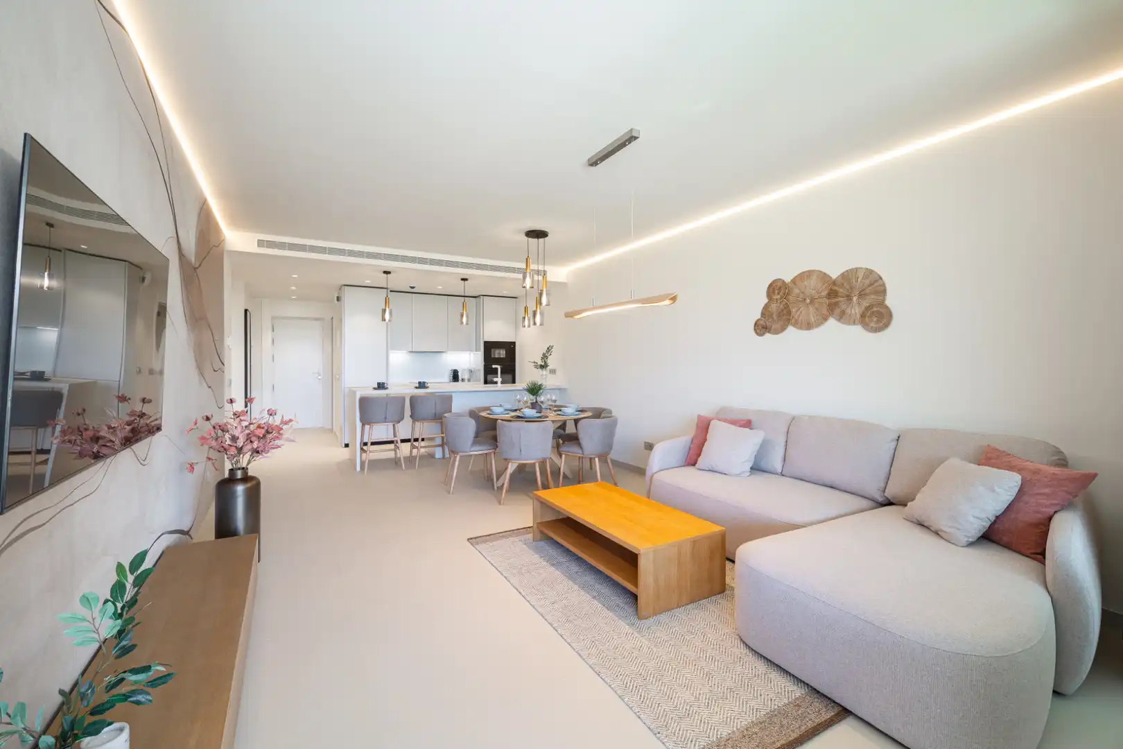 Sala d'estar de Pis de lloguer en Fuengirola amb Aire condicionat, Calefacció i Terrassa