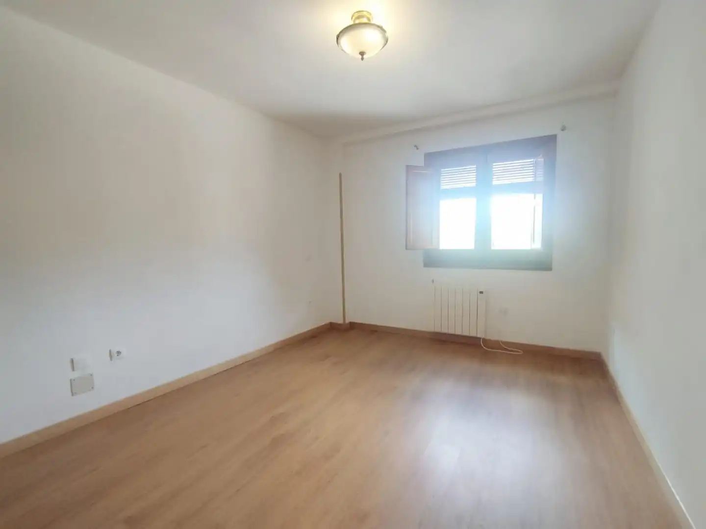 Habitación de Piso de alquiler en Alcalá de Henares con Aire acondicionado y Calefacción