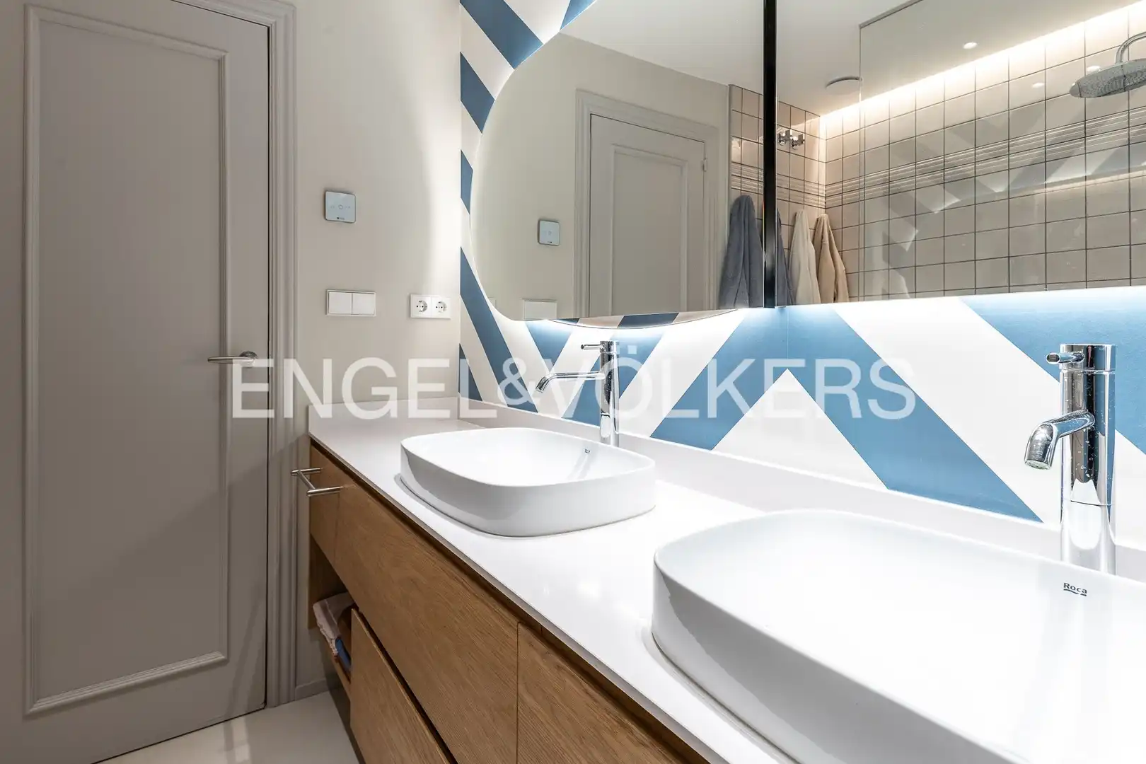 Bathroom of Flat for sale in Barcelona  with Air Conditioner, Heating and Parquet flooring