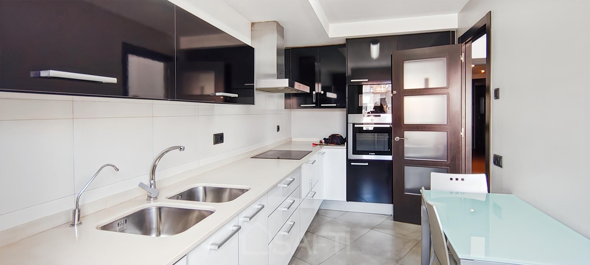 Kitchen of Flat for sale in Manresa  with Air Conditioner, Heating and Terrace