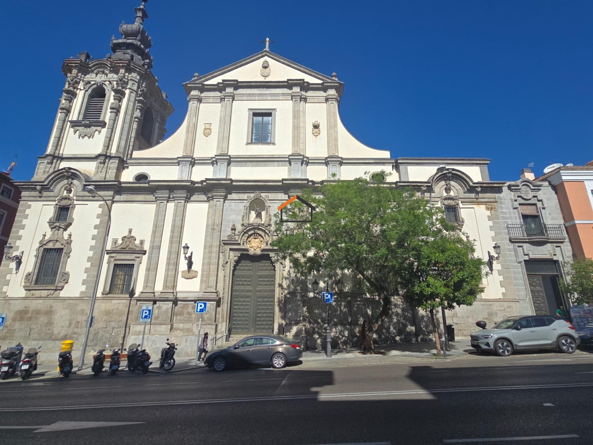 Vista exterior de Piso en venta en  Madrid Capital con Calefacción y Terraza