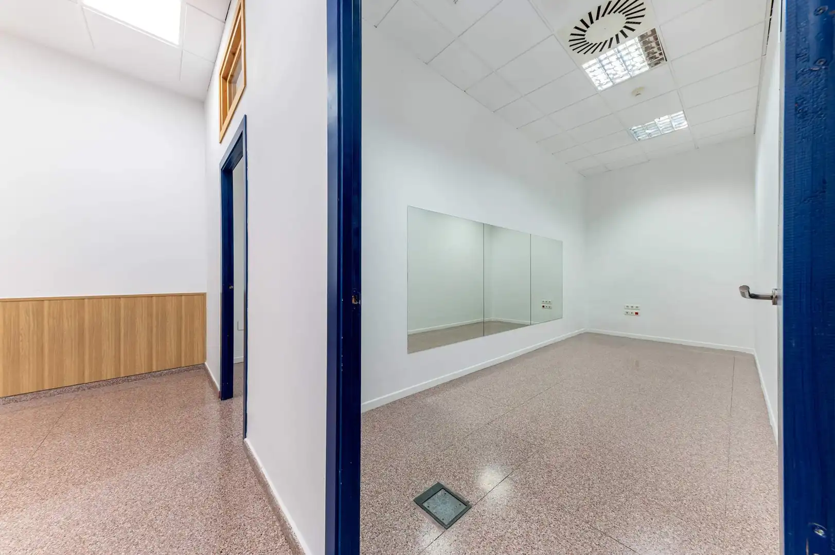 Gewerbefläche zum Verkauf in Calle de Roselló 17, imagen 16