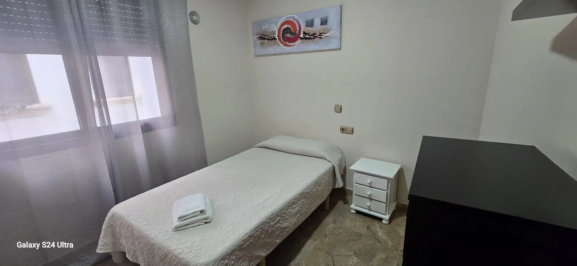 Habitación de Apartamento de alquiler en Torrevieja con Aire acondicionado, Calefacción y Terraza
