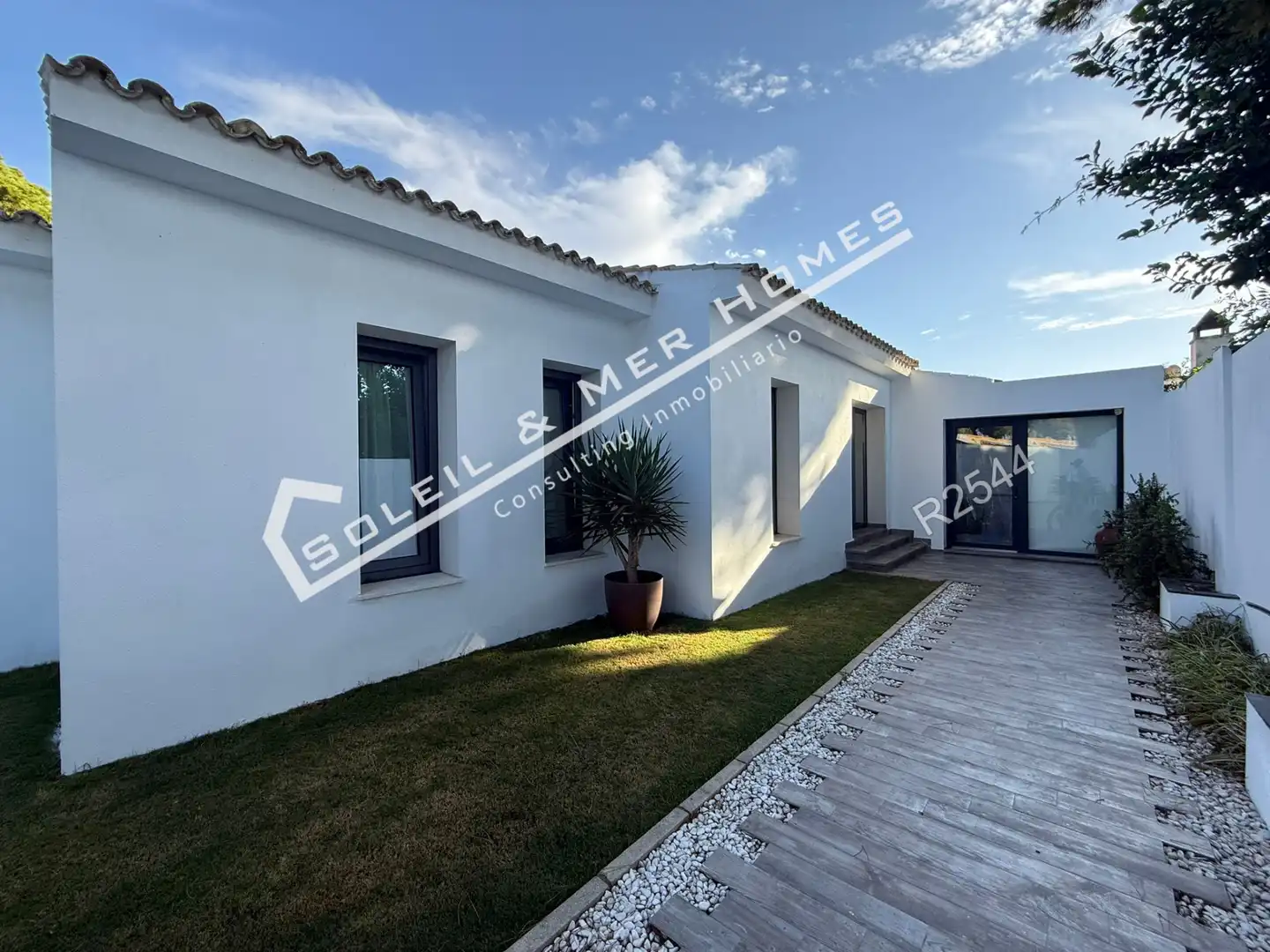 Vista exterior de Casa o xalet en venda en El Puerto de Santa María