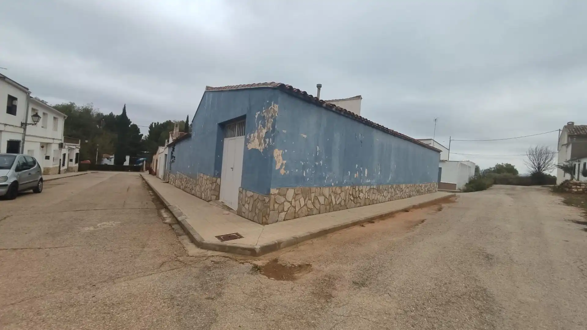 Vista exterior de Casa adosada en venta en Caudete de las Fuentes con Calefacción, Jardín privado y Terraza