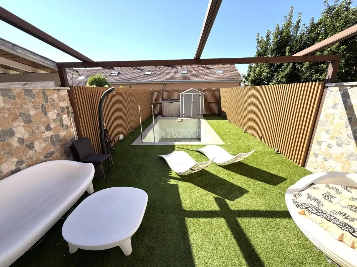 Terrassa de Pis en venda en Villalbilla amb Jardí privat i Piscina