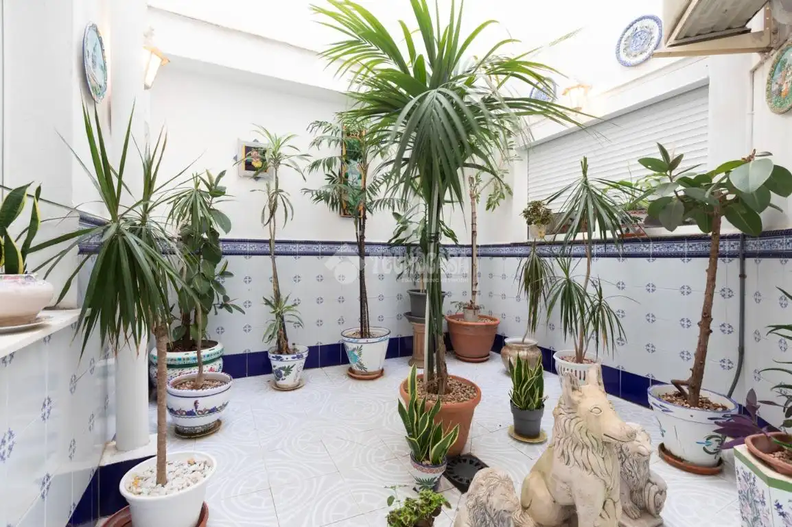 Garden of Houses for sale in Valencia  with Air Conditioner, Terrace and Balcony