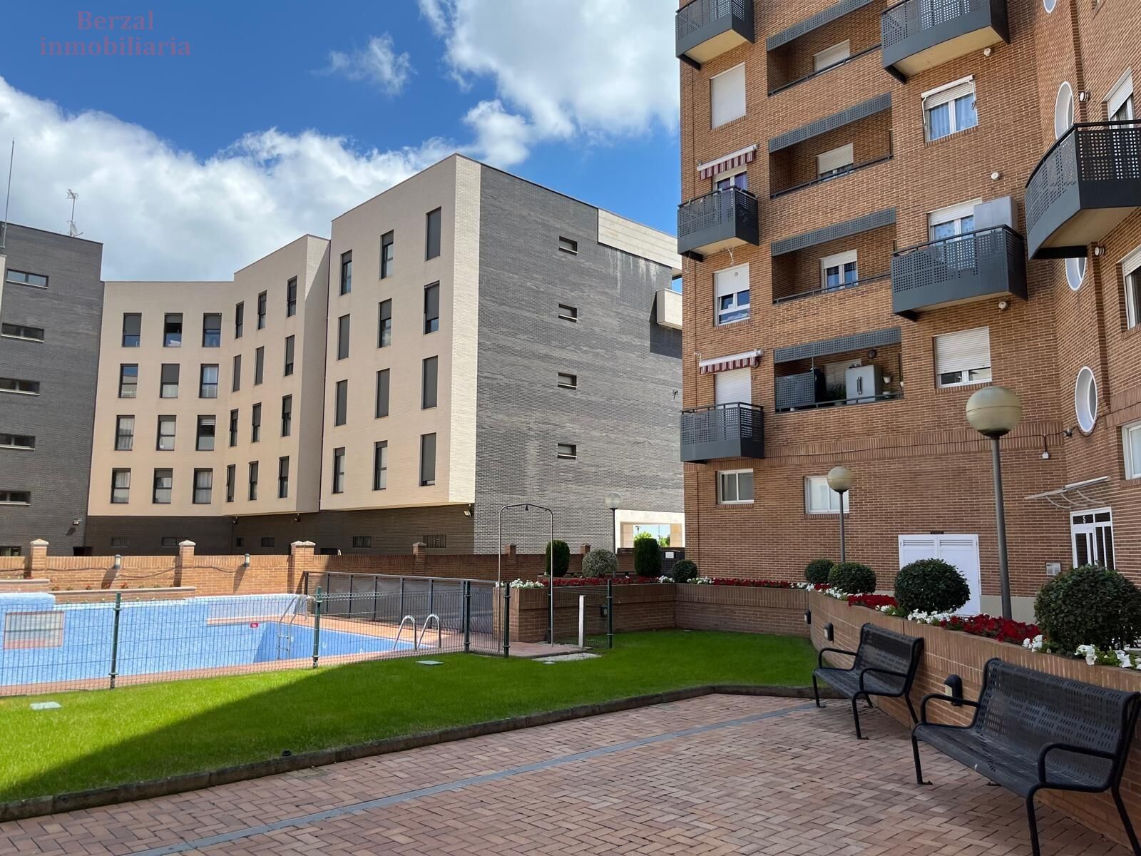 Exterior view of Flat for sale in  Logroño  with Heating, Terrace and Storage room