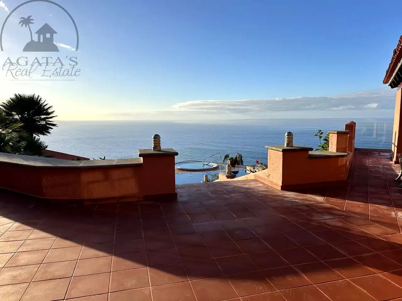 Vista exterior de Casa o xalet en venda en Tacoronte amb Aire condicionat, Calefacció i Jardí privat