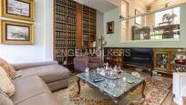 Living room of House or chalet for sale in  Madrid Capital  with Air Conditioner and Terrace