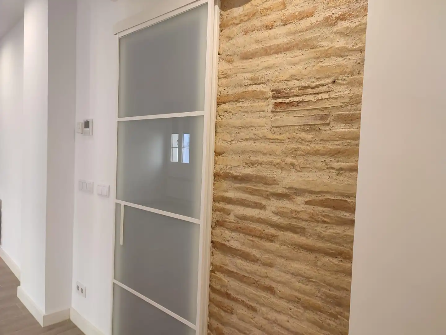 Flat for sale in Zaragoza  with Air Conditioner, Heating and Furnished