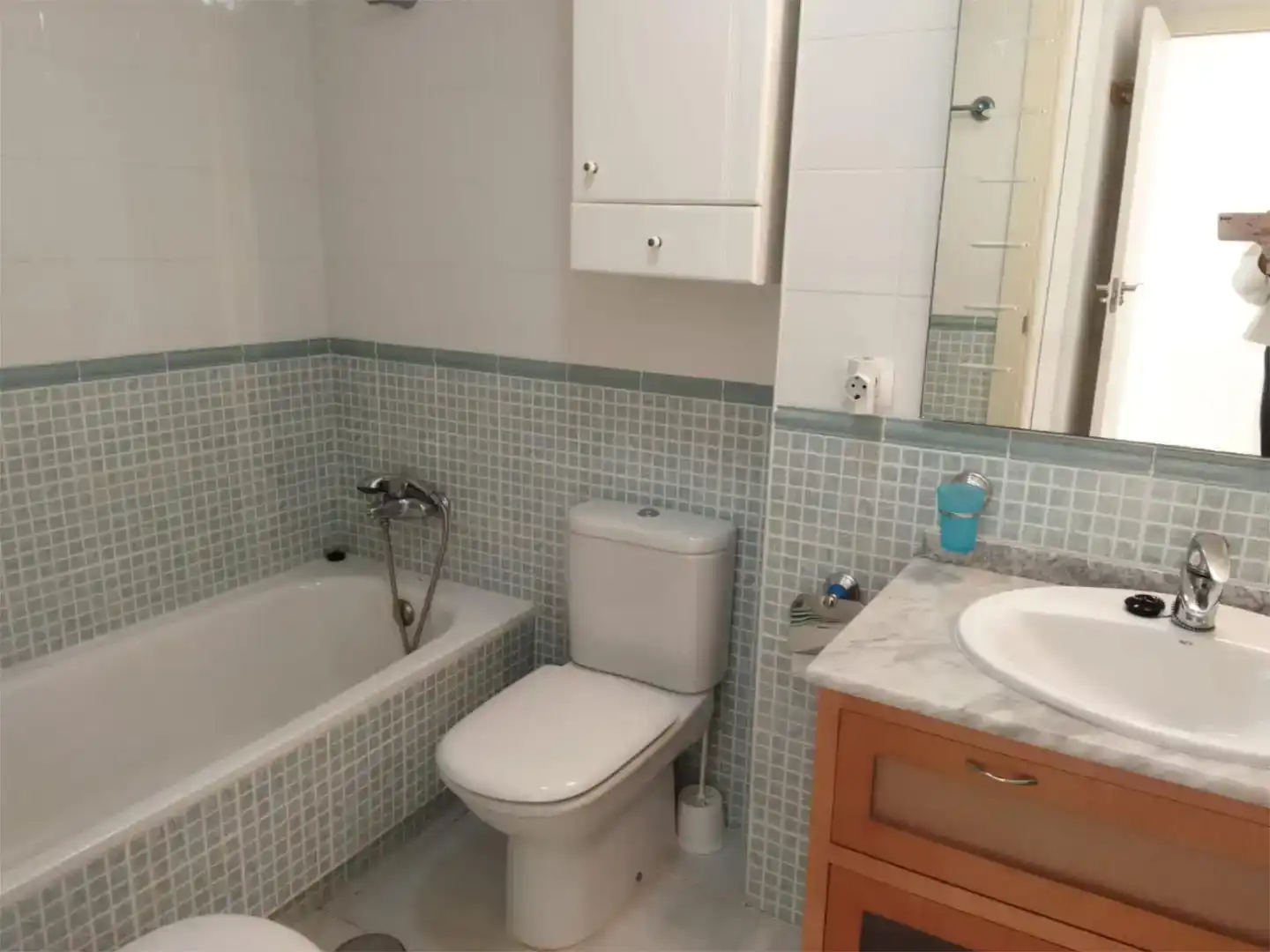 Bathroom of Flat for sale in Vera  with Air Conditioner, Swimming Pool and Balcony