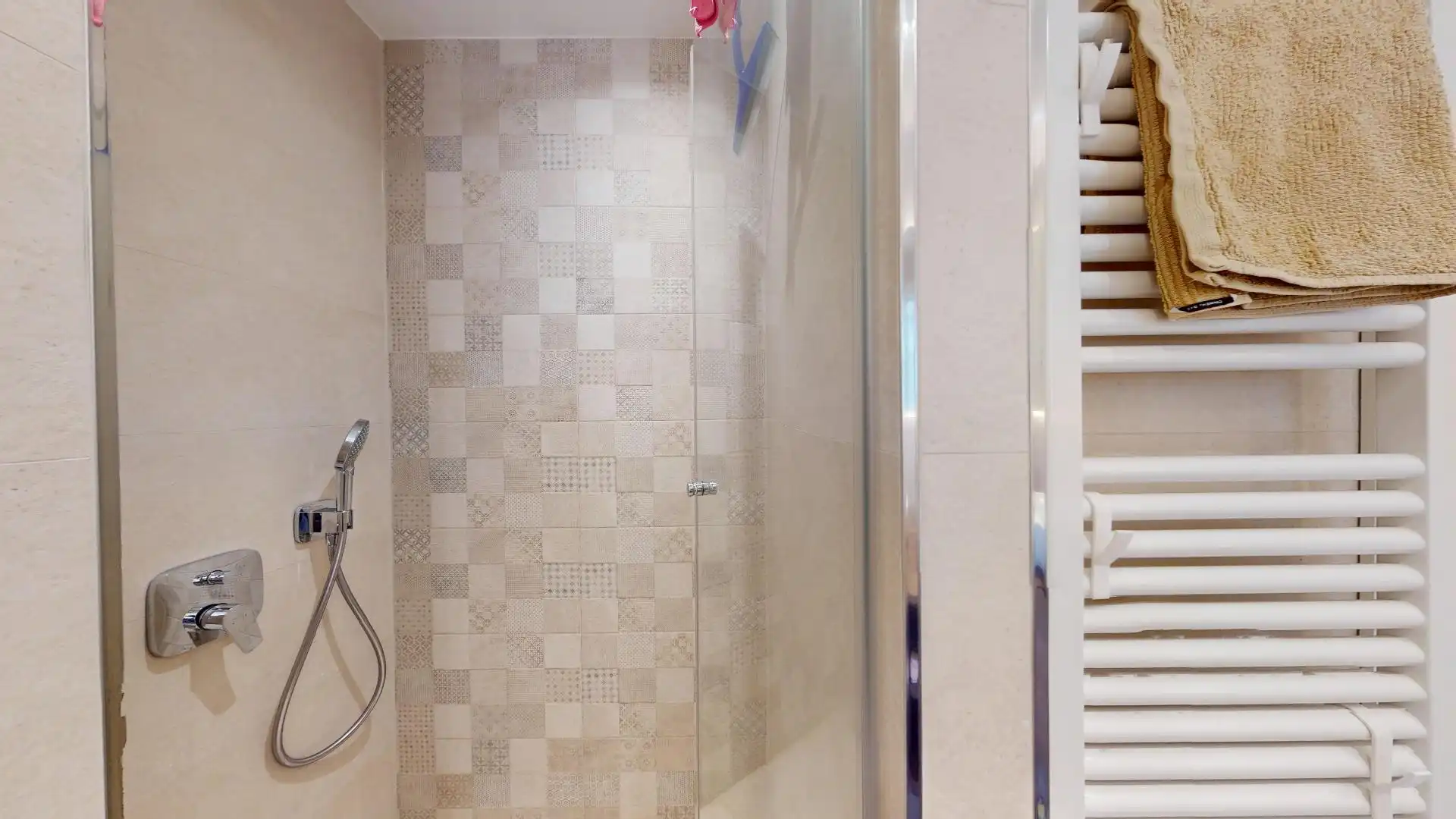 Baño de Piso en venta en  Palma de Mallorca con Aire acondicionado, Calefacción y Terraza