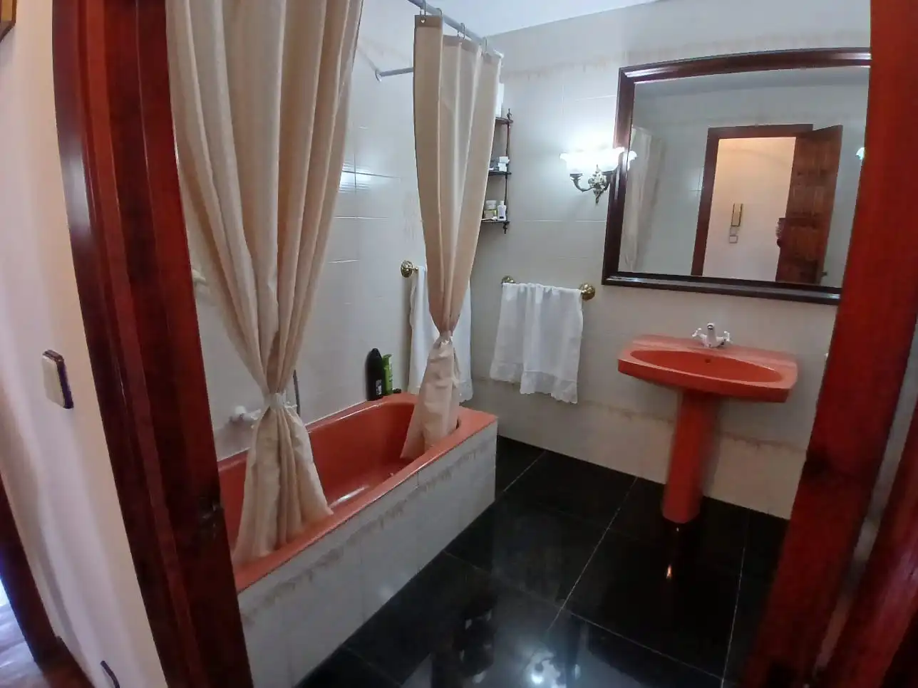 Badezimmer von Maisonette zum Verkauf in Santander mit Heizung, Parkett und Terrasse