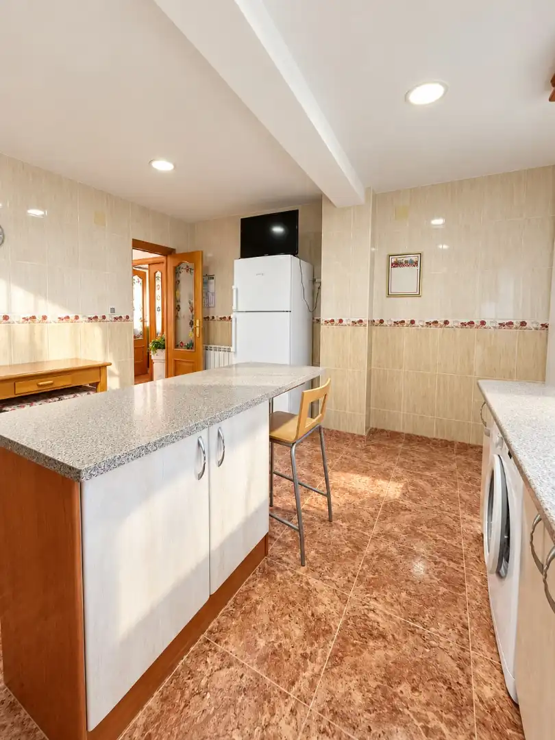 Casa bifamiliare con piscina in vendita a Villa del Prado, imagen 10