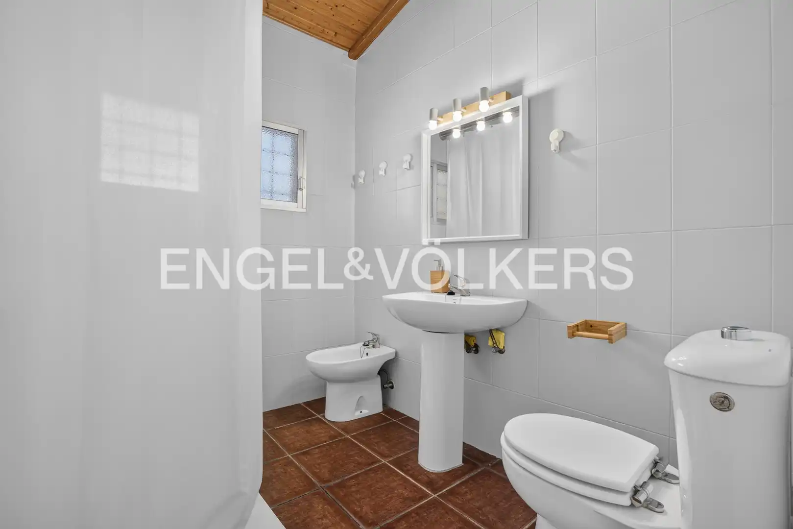 Bathroom of Country homes for sale in Calañas, Huelva