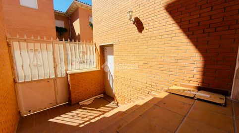Foto 2 de Casa adosada en venta en Ciruelos, Toledo