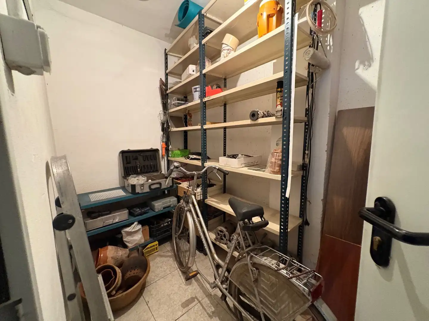Garage for sale in Huelva