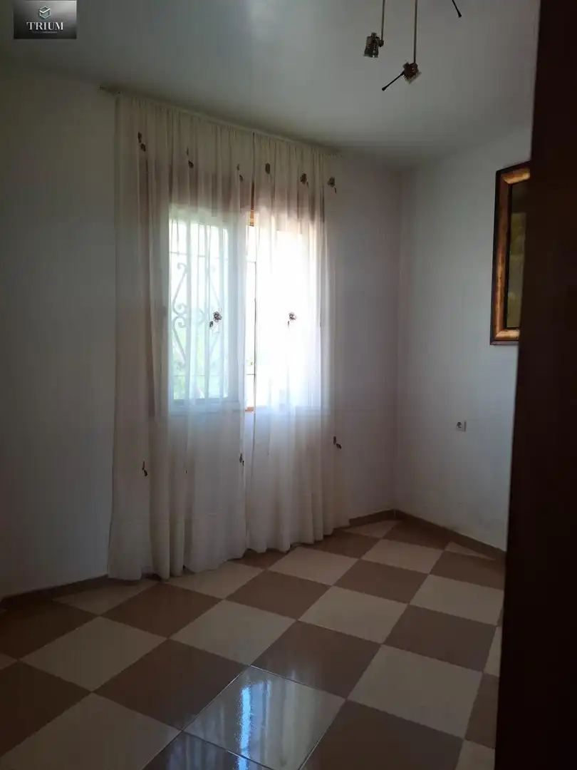 Schlafzimmer von Einfamilien-Reihenhaus zum Verkauf in Pinos Puente mit Klimaanlage