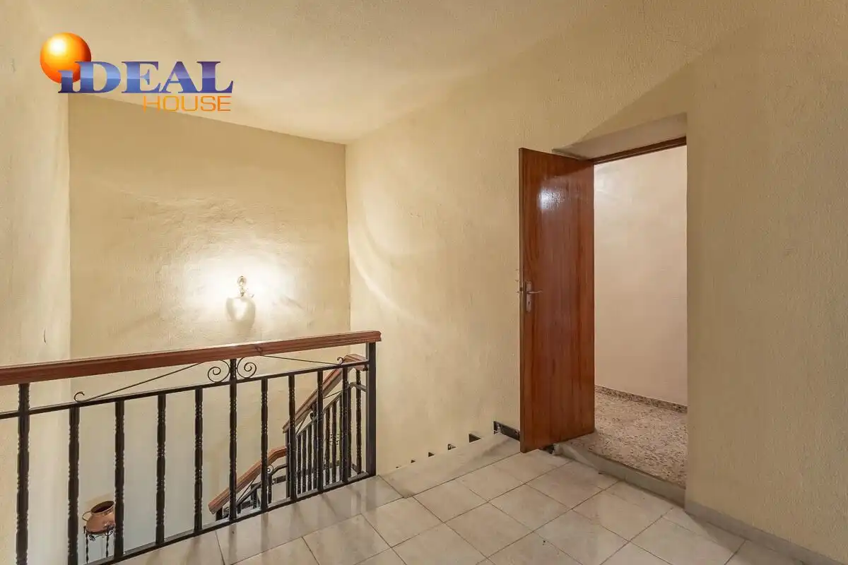 Houses for sale in Cijuela  with Terrace and Storage room