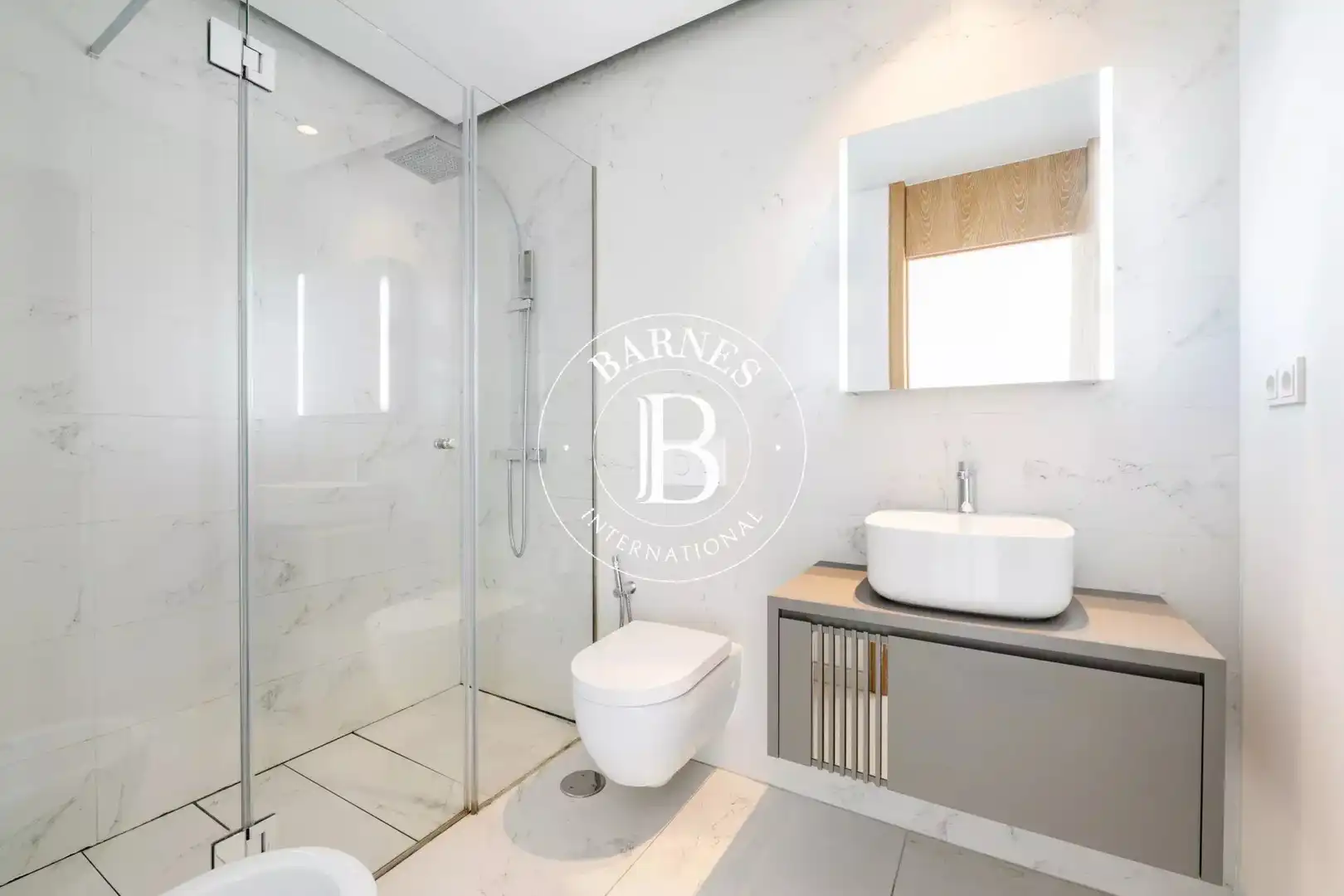 Bathroom of Flat for rent in Pozuelo de Alarcón  with Air Conditioner, Heating and Terrace
