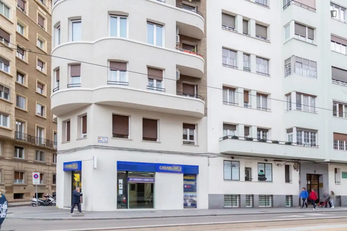 Habitación en Paseo Sagasta