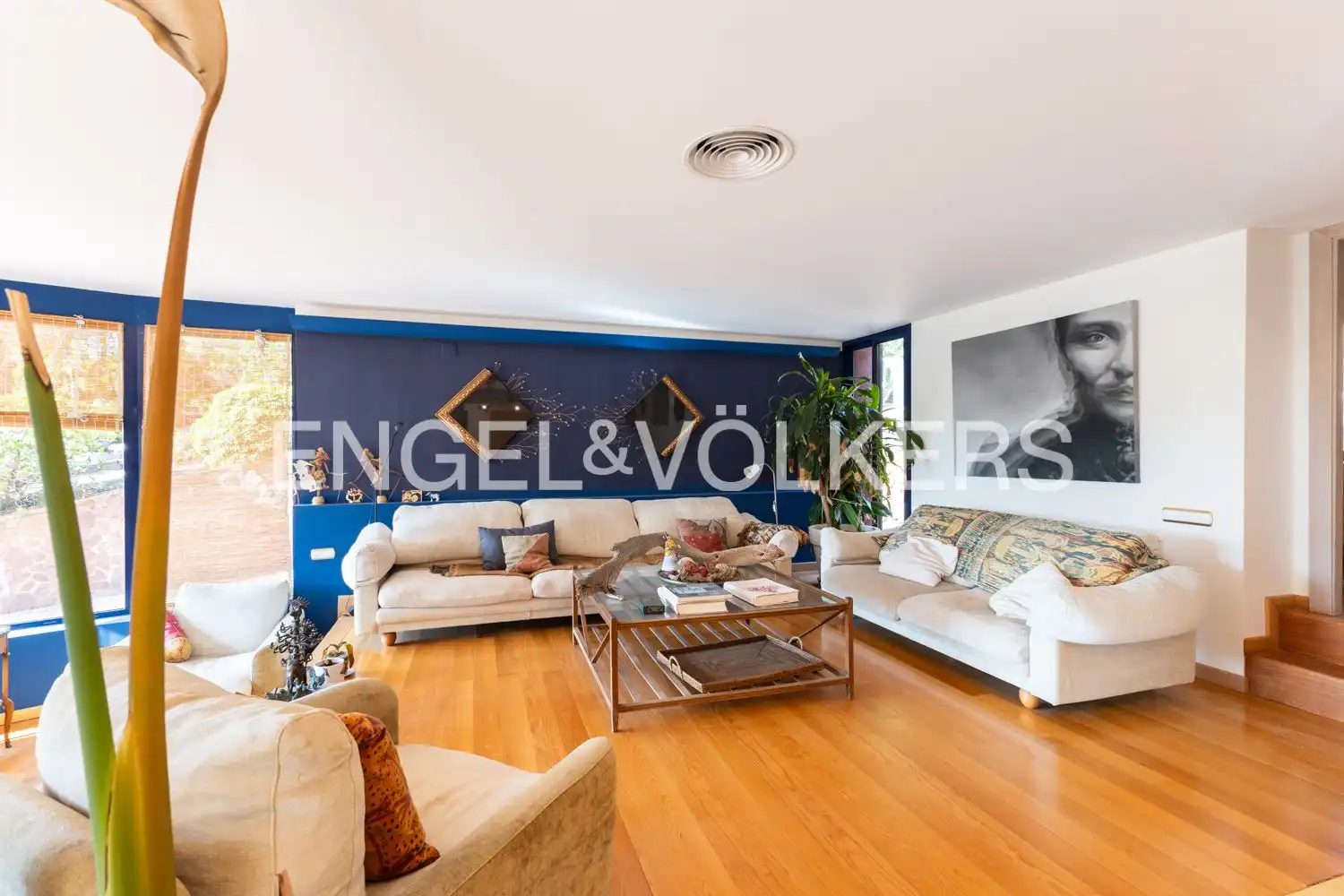 Sala de estar de Casa o chalet en venta en Gilet con Aire acondicionado, Calefacción y Jardín privado