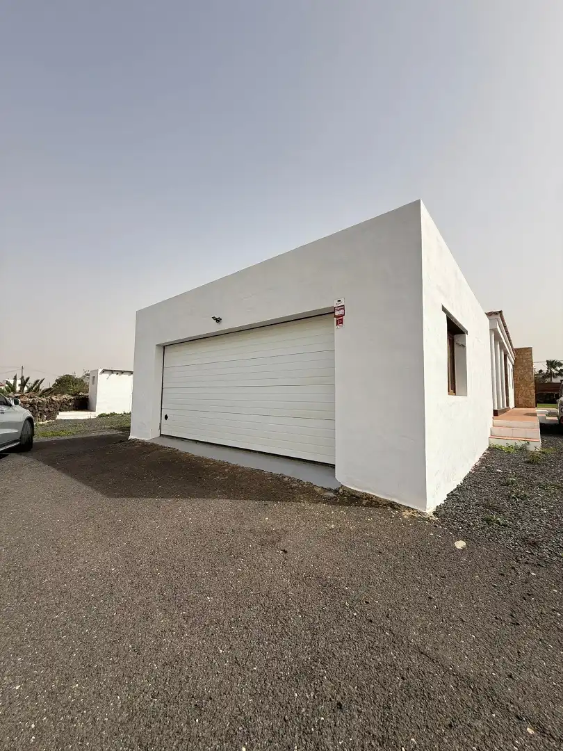 Exterior view of Houses for sale in La Oliva  with Private garden, Terrace and Storage room