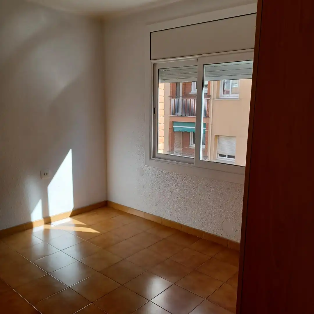 Habitación de Piso en venta en Terrassa con Terraza y Balcón