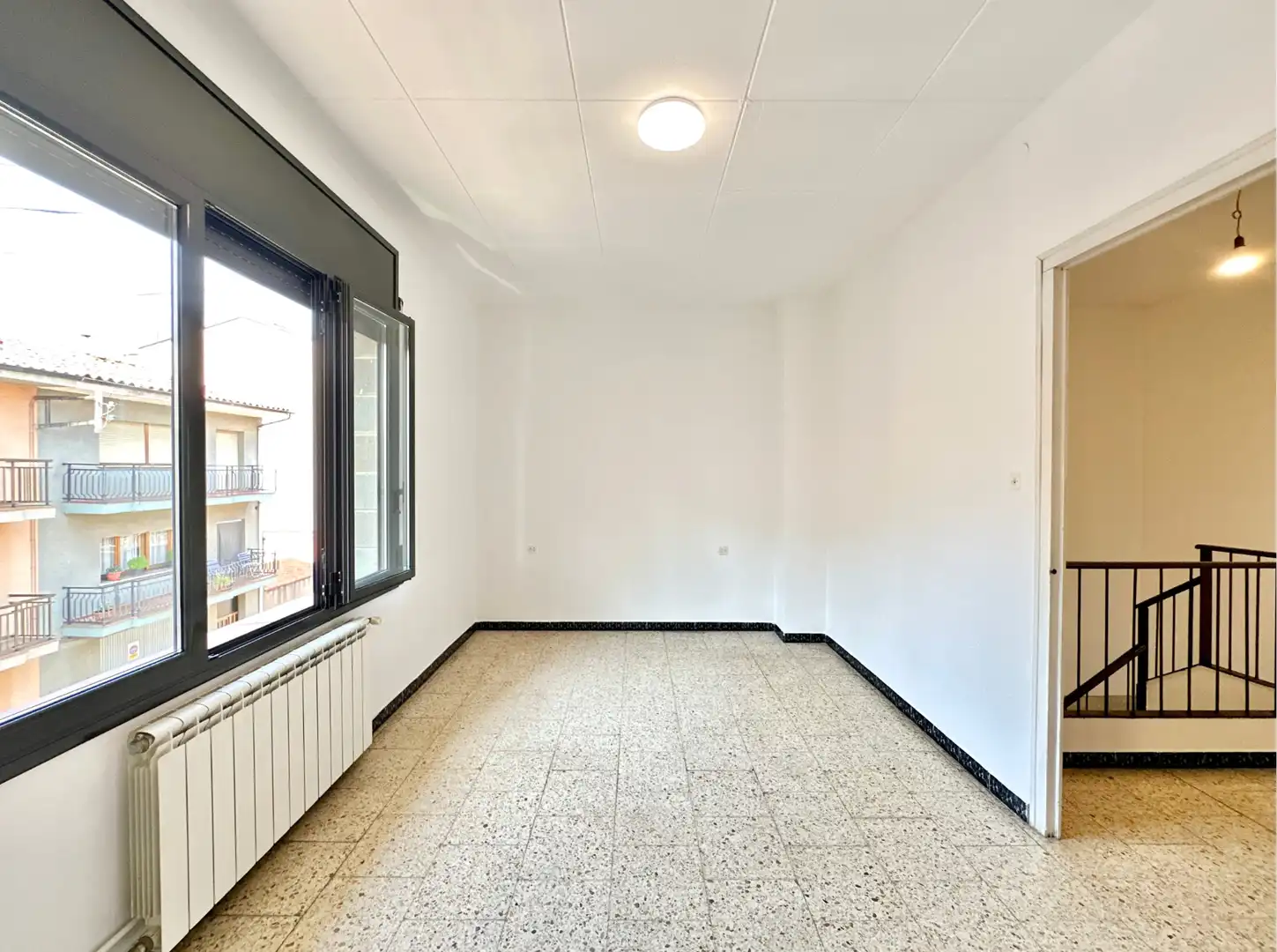 Habitación de Casa adosada en venta en Manlleu con Aire acondicionado, Jardín privado y Terraza